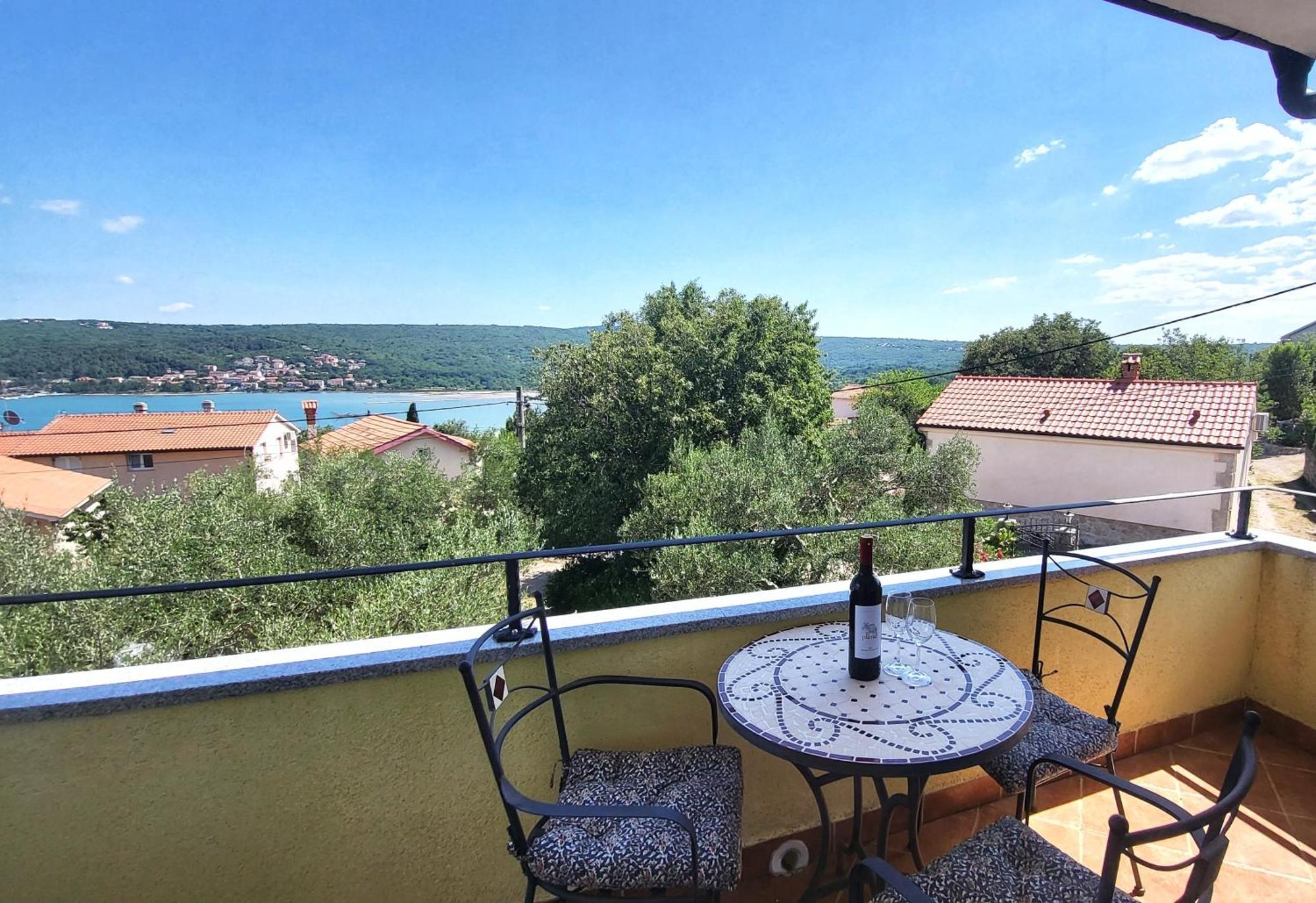 Apartmani Agava Čižići Bagian luar foto